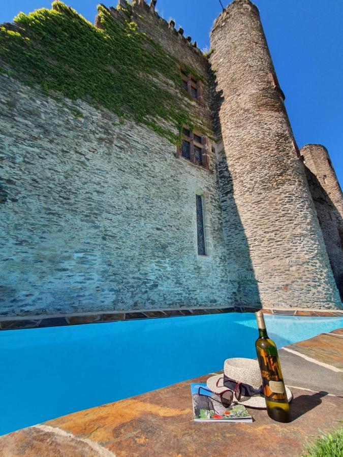 Chambre D'Hotes Au Chateau De Belcastel Belcastel  Buitenkant foto