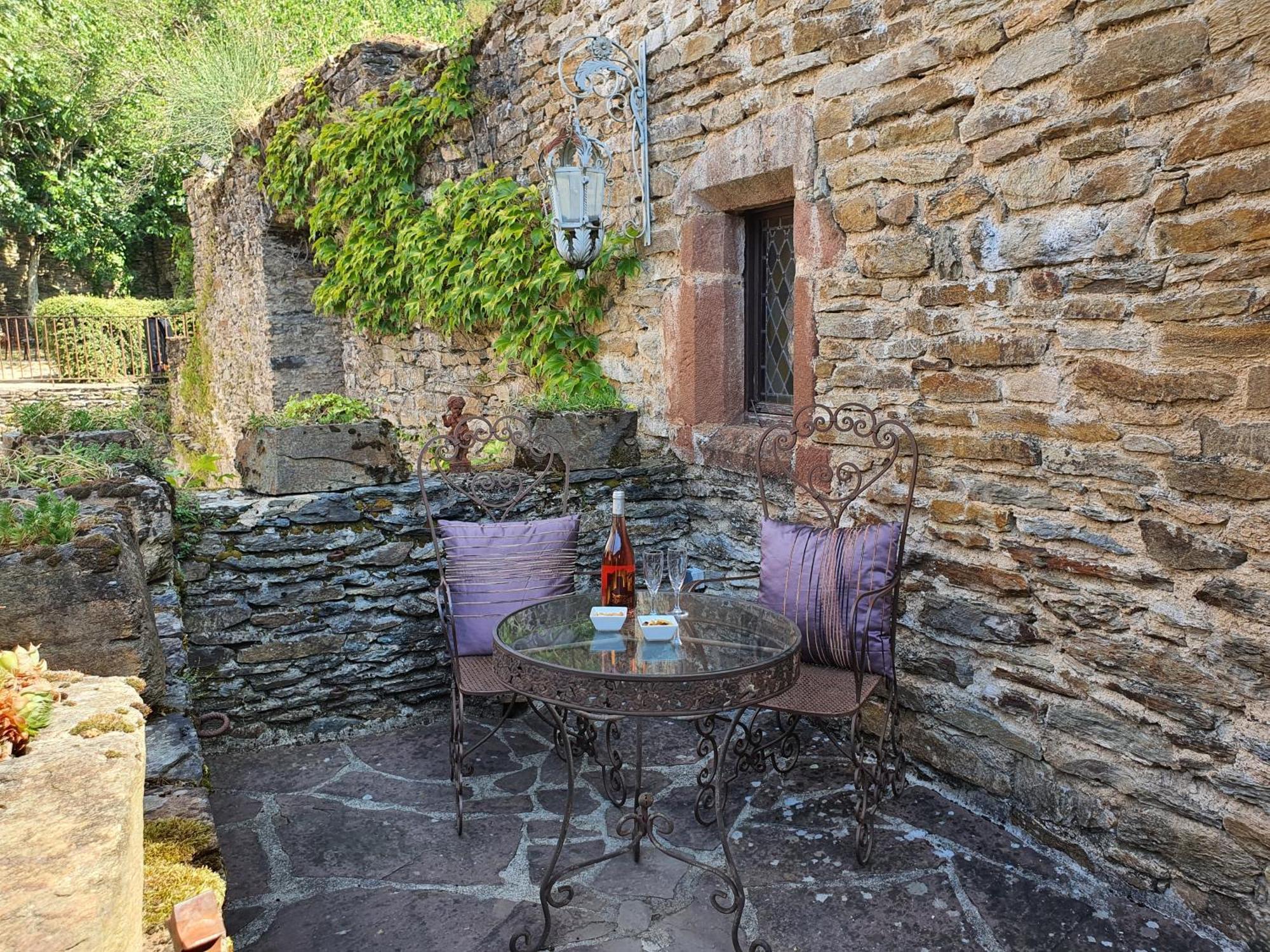 Chambre D'Hotes Au Chateau De Belcastel Belcastel  Buitenkant foto